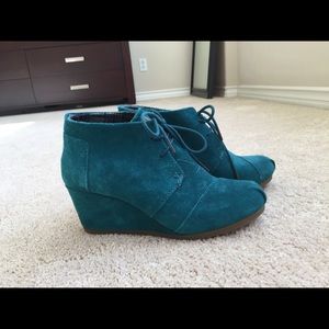 Toms genuine leather limited edition teal wedges